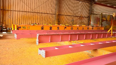 起重机涂漆（英国上市365官网）